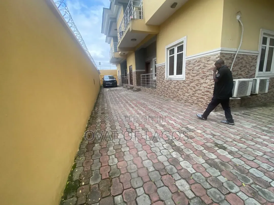 2bdrm Apartment in Lekki Phase 1 for rent in Lekki Phase 1