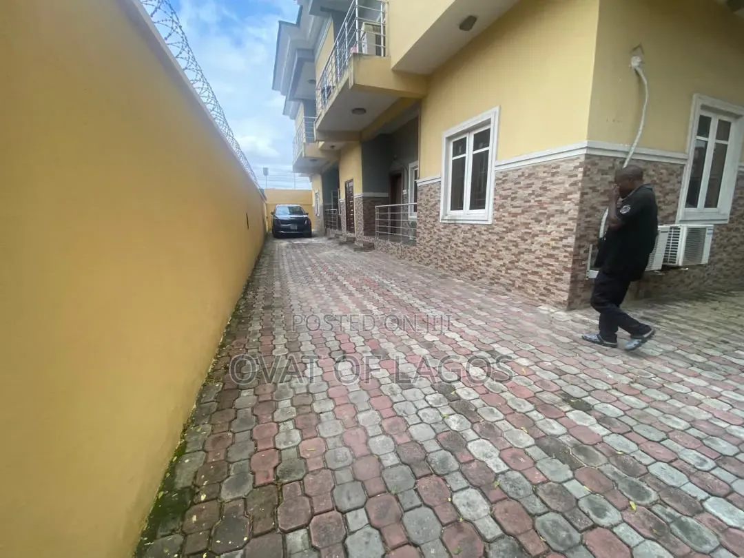 2bdrm Apartment in Lekki Phase 1 for rent in Lekki Phase 1