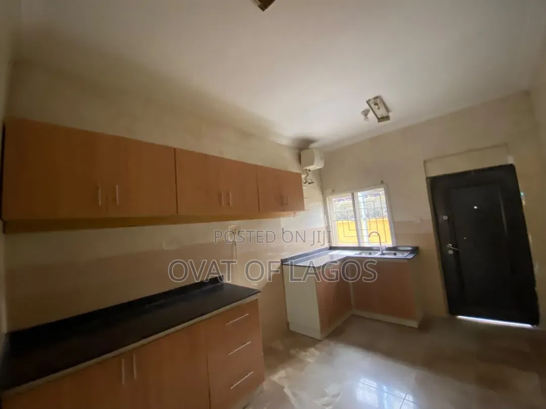 2bdrm Apartment in Lekki Phase 1 for rent in Lekki Phase 1