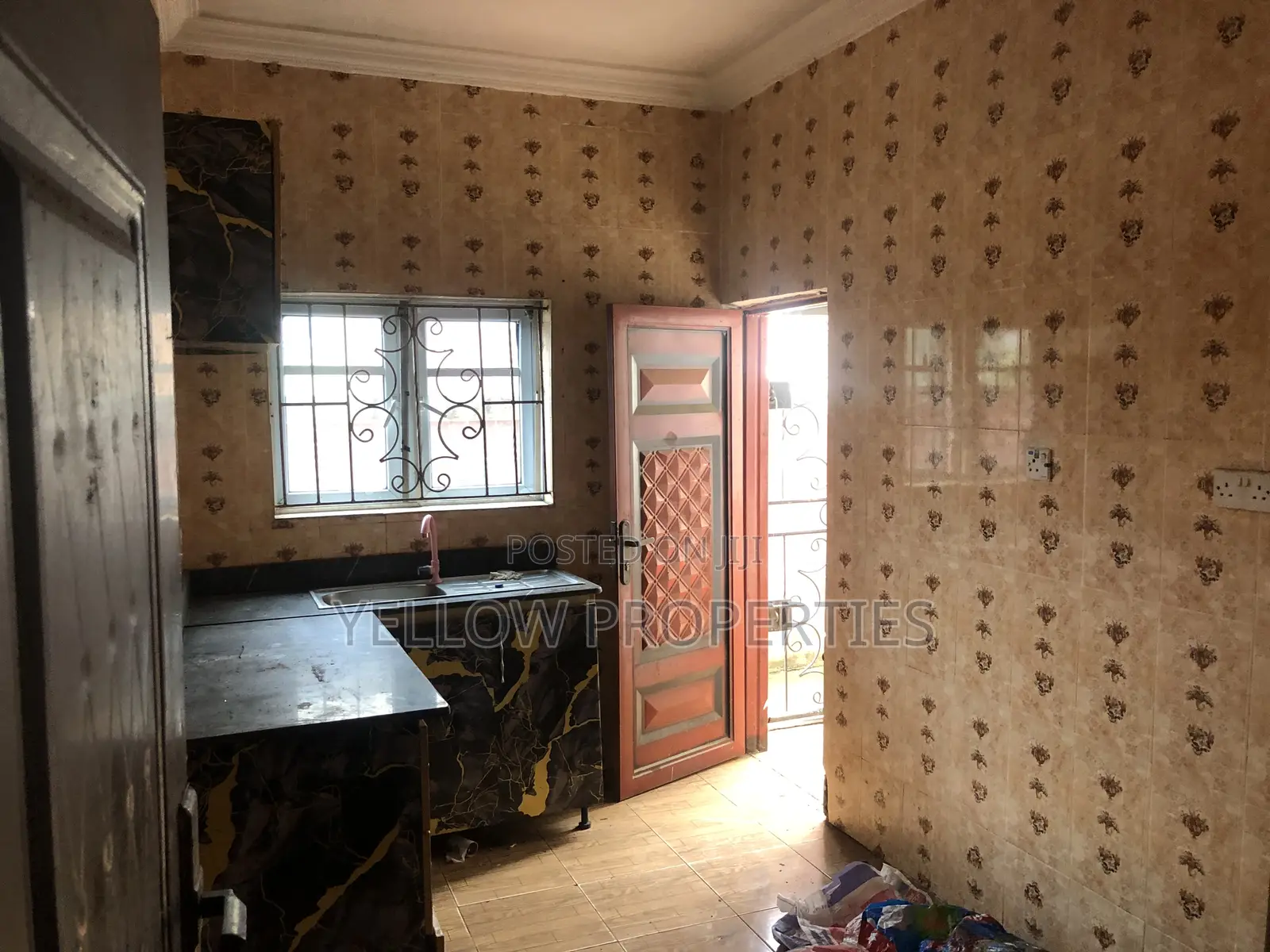 Furnished 2bdrm Block of Flats in Greenfield Estate, Apple Junction in Apple Junction