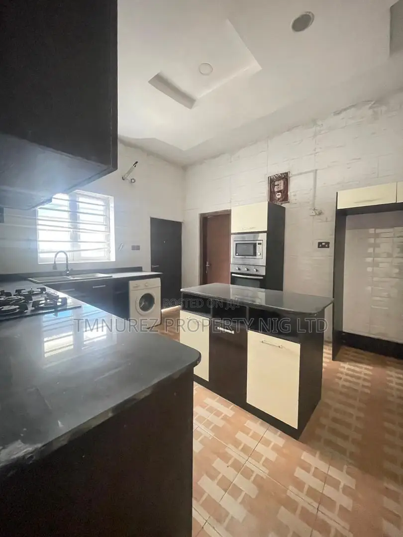 5bdrm Duplex in Osapa Eletu for rent in Osapa london