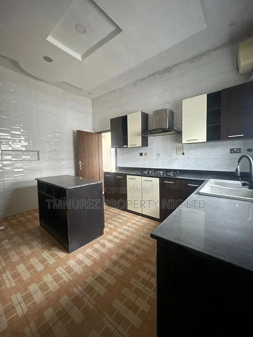 5bdrm Duplex in Osapa Eletu for rent in Osapa london
