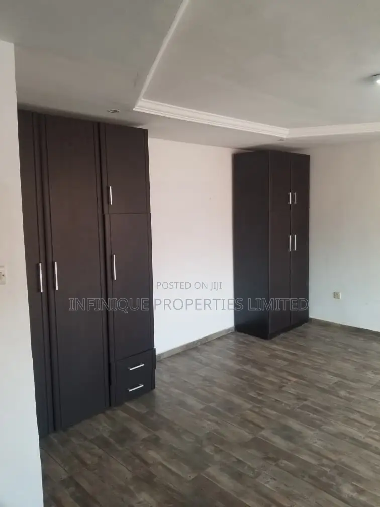 3bdrm Townhouse / Terrace in Lekki Phase 1 for rent in Lekki Phase 1