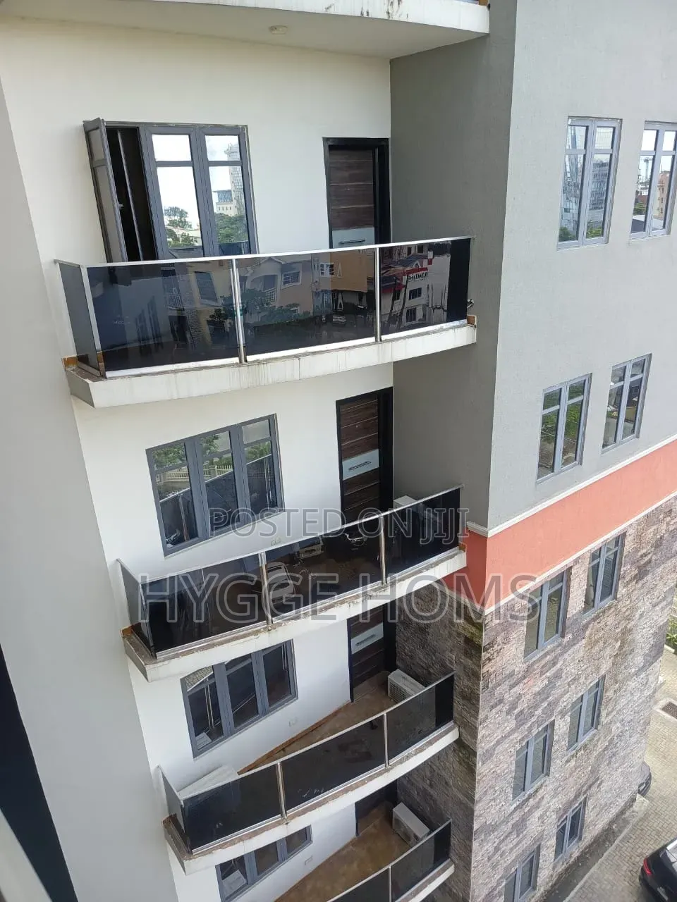3bdrm Apartment in Off Ligali Ayorinde for rent in Ligali Ayorinde