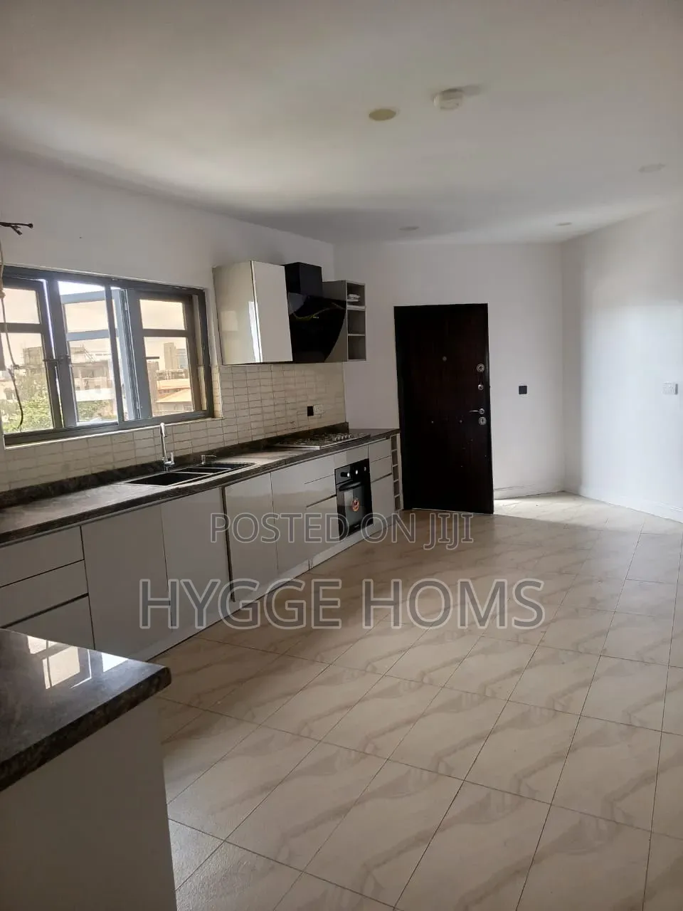 3bdrm Apartment in Off Ligali Ayorinde for rent in Ligali Ayorinde