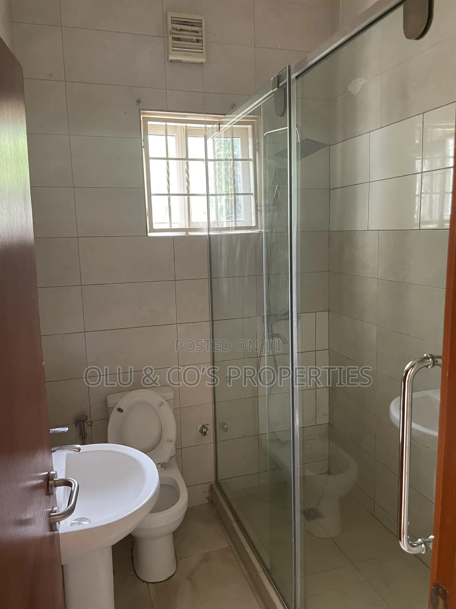 2bdrm Block of Flats in Wuse for rent in Zone 6 / Wuse