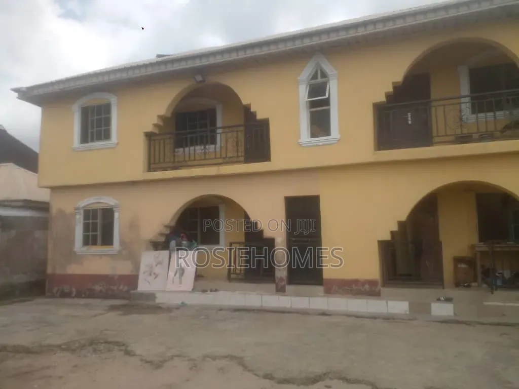 4bdrm Bungalow in Alatishe, Igando-Oloja for sale in Igando-Oloja