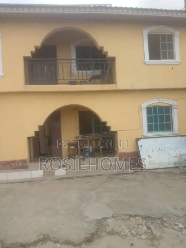 4bdrm Bungalow in Alatishe, Igando-Oloja for sale in Igando-Oloja