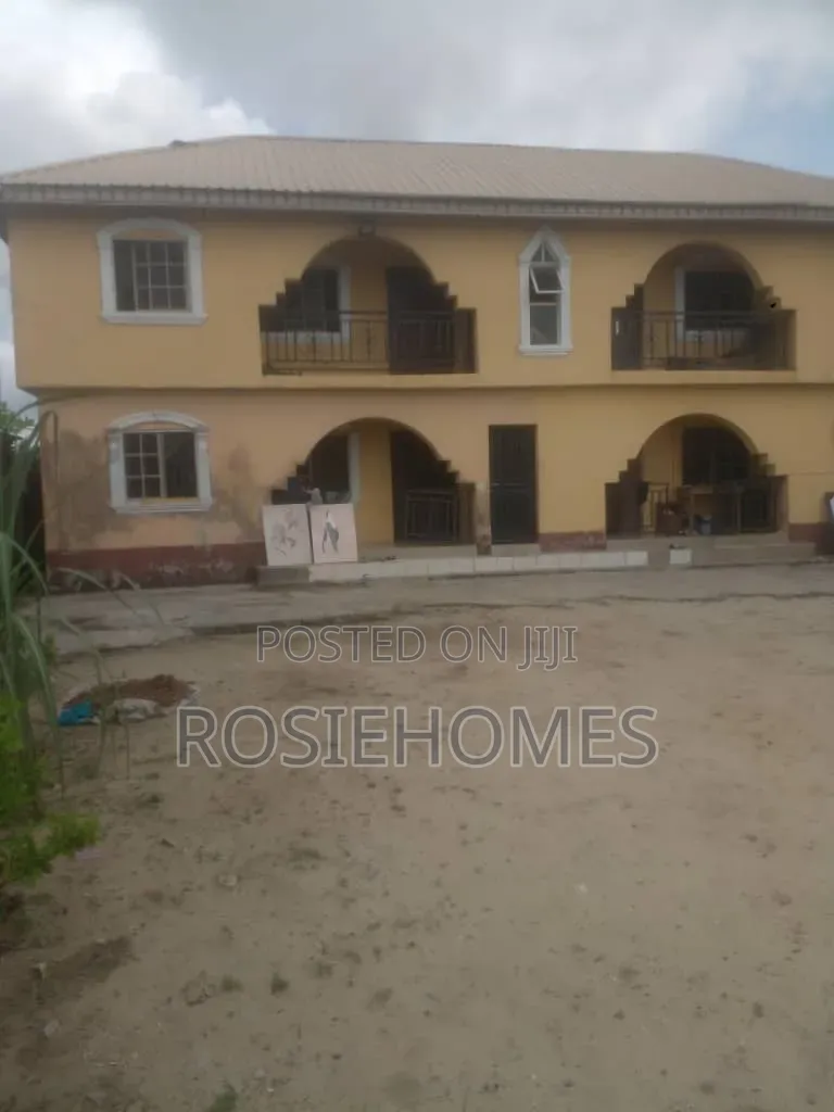 4bdrm Bungalow in Alatishe, Igando-Oloja for sale in Igando-Oloja