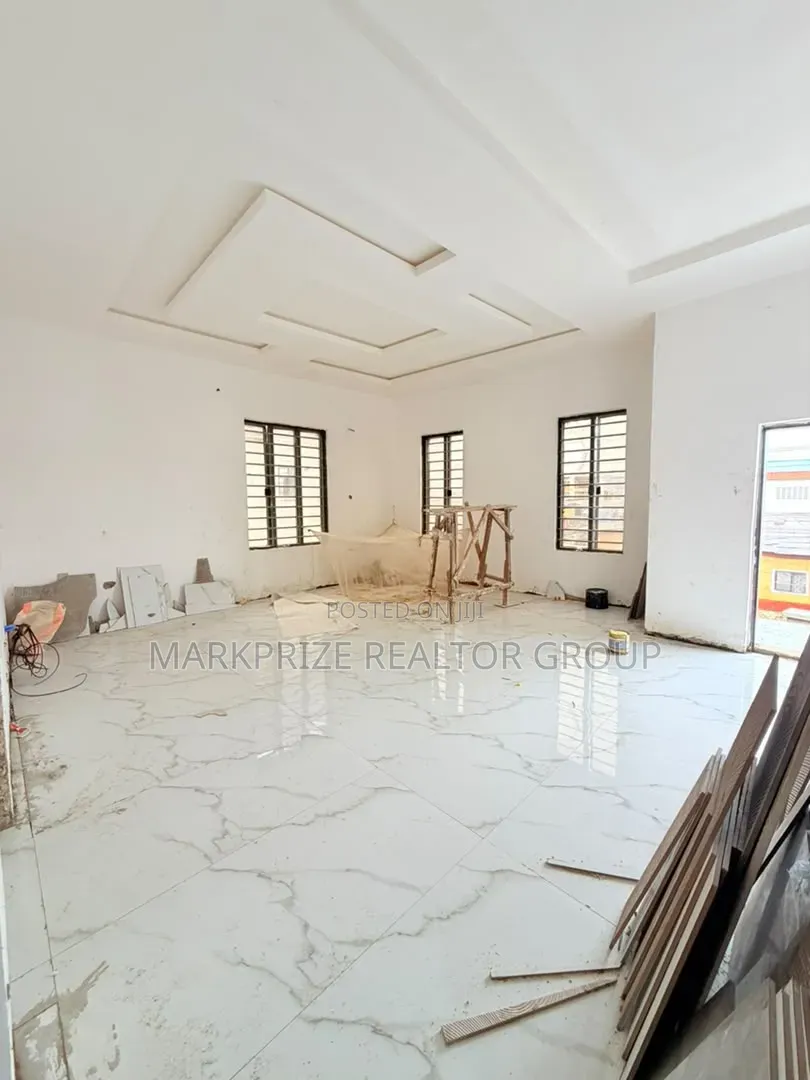 4bdrm Duplex in Ogba Ikeja Lagos for sale in Ogba GRA