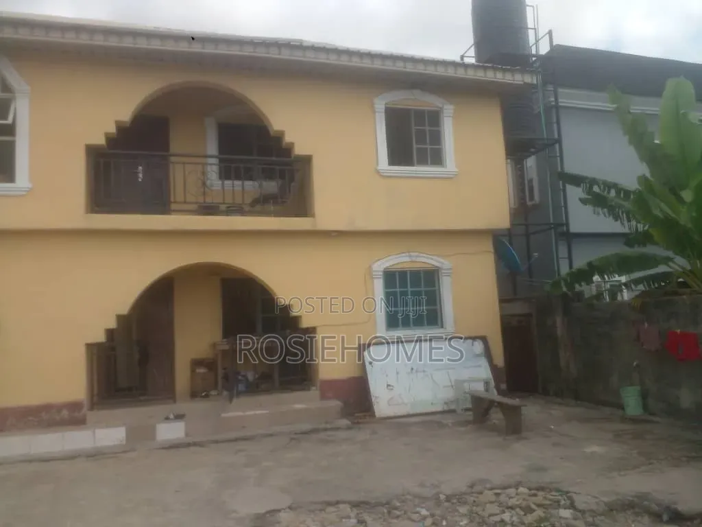4bdrm Bungalow in Alatishe, Igando-Oloja for sale in Igando-Oloja