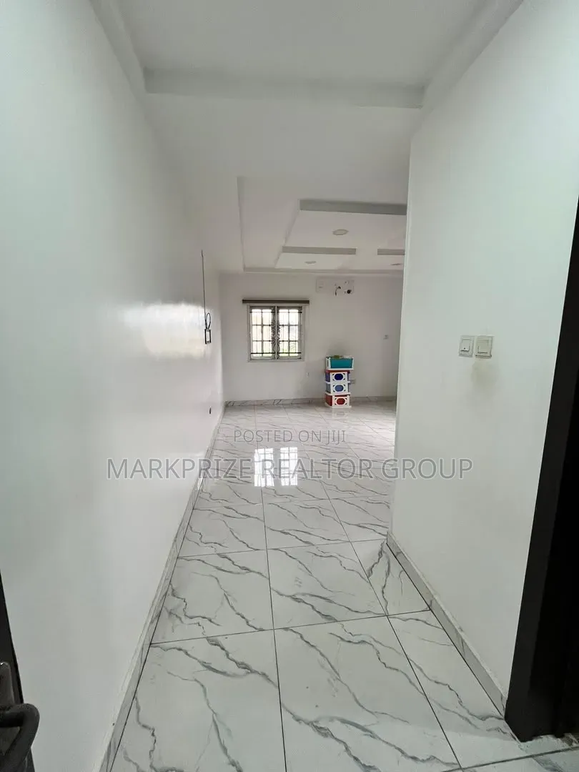 4bdrm Duplex in Maryland Ikeja Lagos for sale in LSDPC Maryland Estate