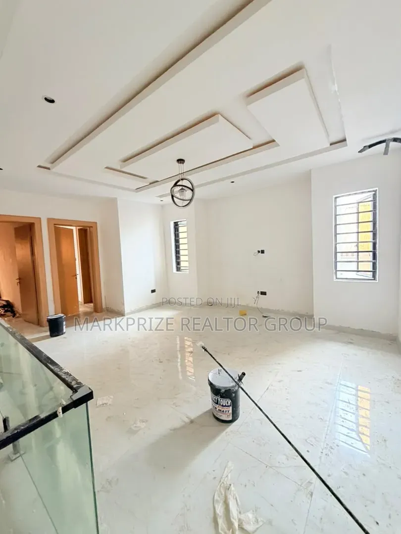 5bdrm Duplex in Opebi Ikeja Lagos for sale in Opebi