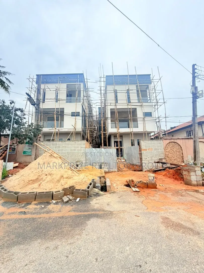 5bdrm Duplex in Magodo Gra Phase 2 for sale in GRA Phase 2 Shangisha