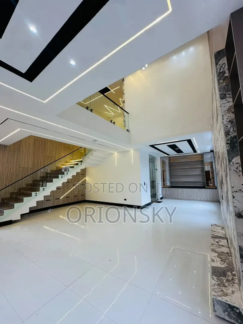 5bdrm Duplex in VGC / Ajah for sale in VGC / Ajah