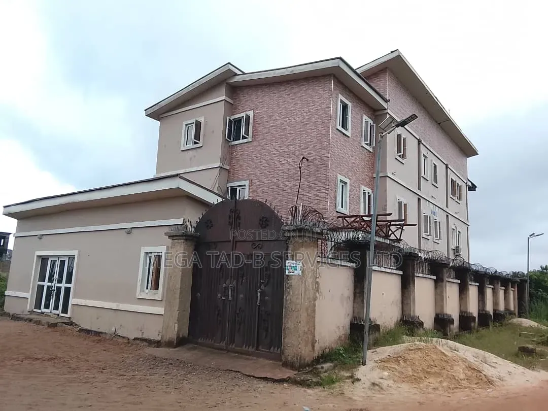 20bdrm Block of Flats in Futo Owerri for sale in Owerri