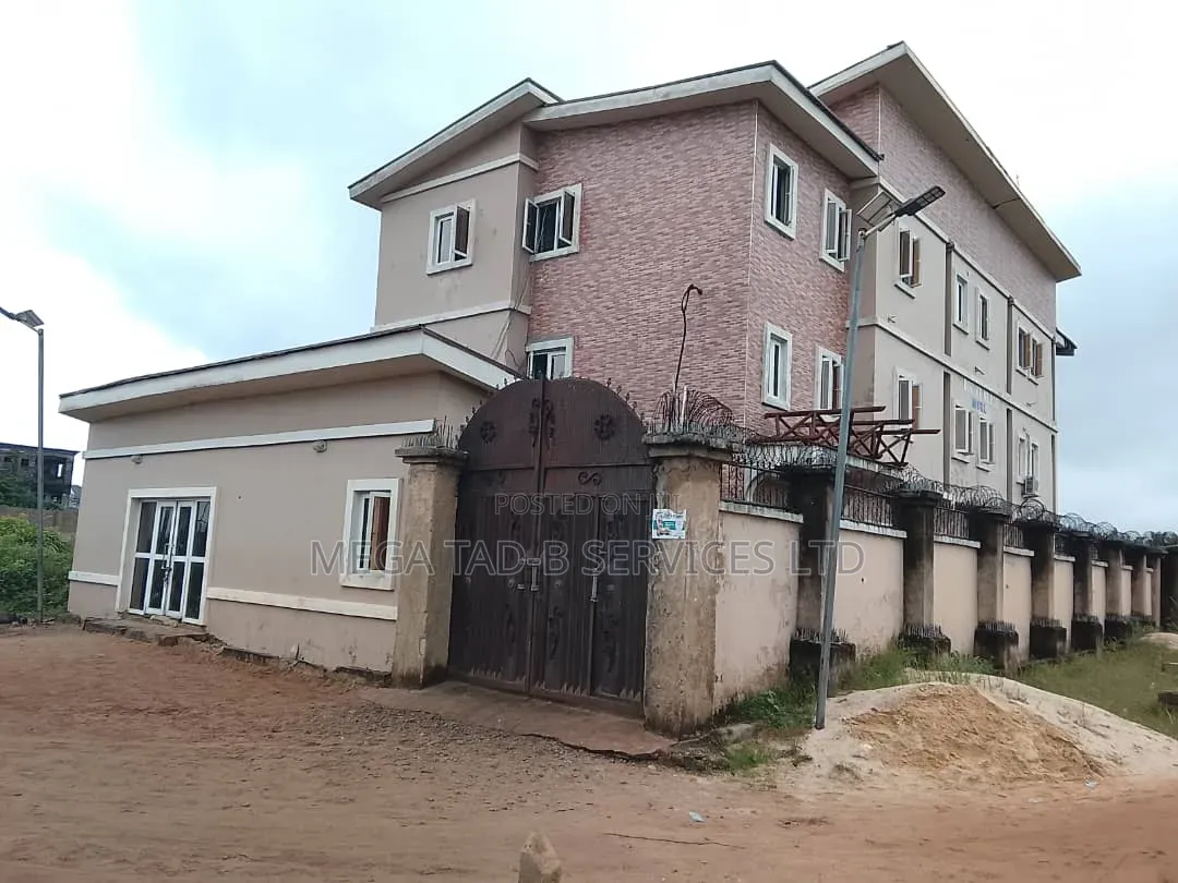 20bdrm Block of Flats in Futo Owerri for sale in Owerri