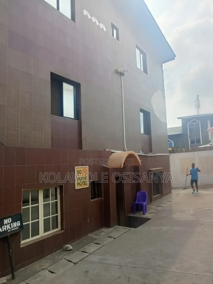 26rooms Hotel on Ogudu in Ogudu-Orioke