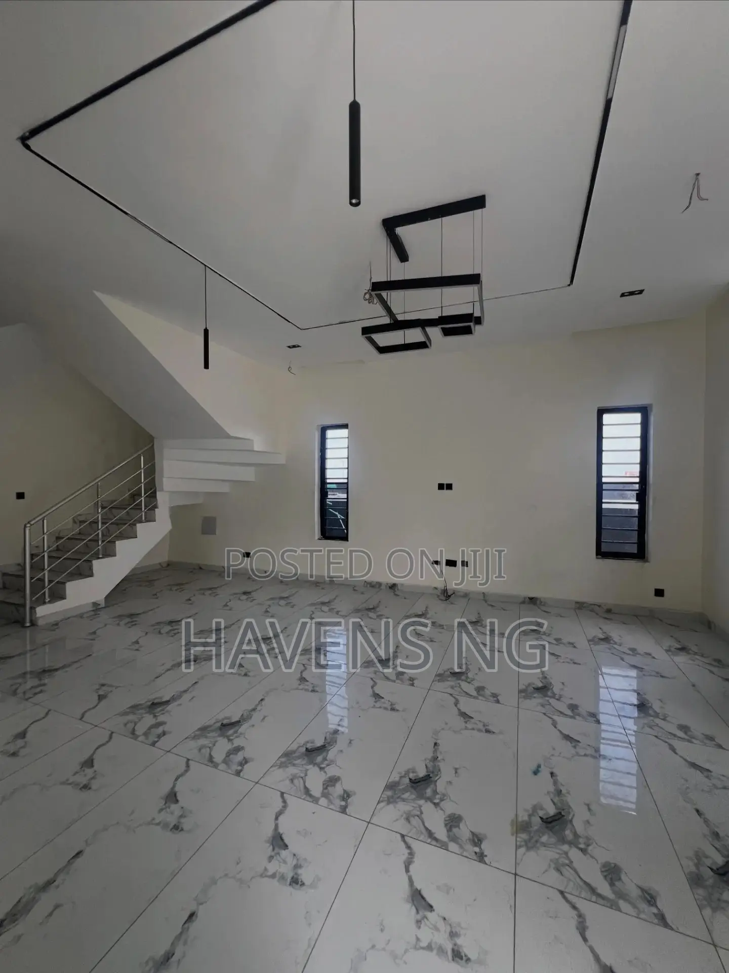 5bdrm Duplex in Lekki Phase 2 for sale in Lekki Phase 2