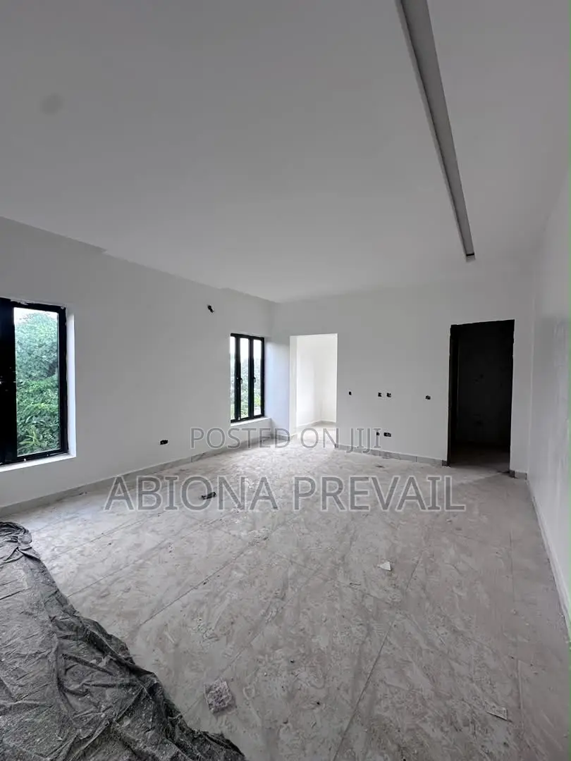5bdrm Duplex in Asokoro for sale in Asokoro