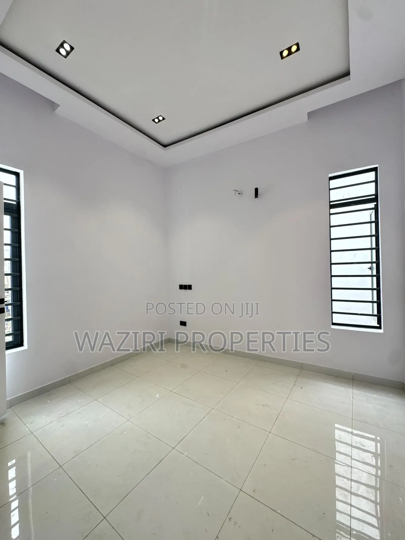 4bdrm Duplex in Ikota for sale in Ikota