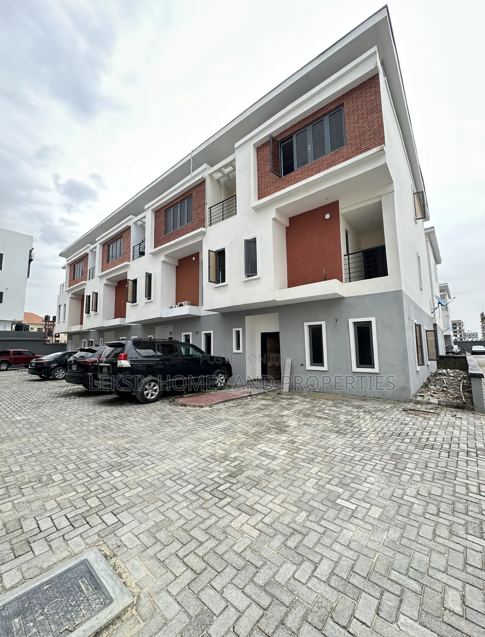 4bdrm Townhouse/Terrace in A Well Secured, Ikate for sale in Ikate