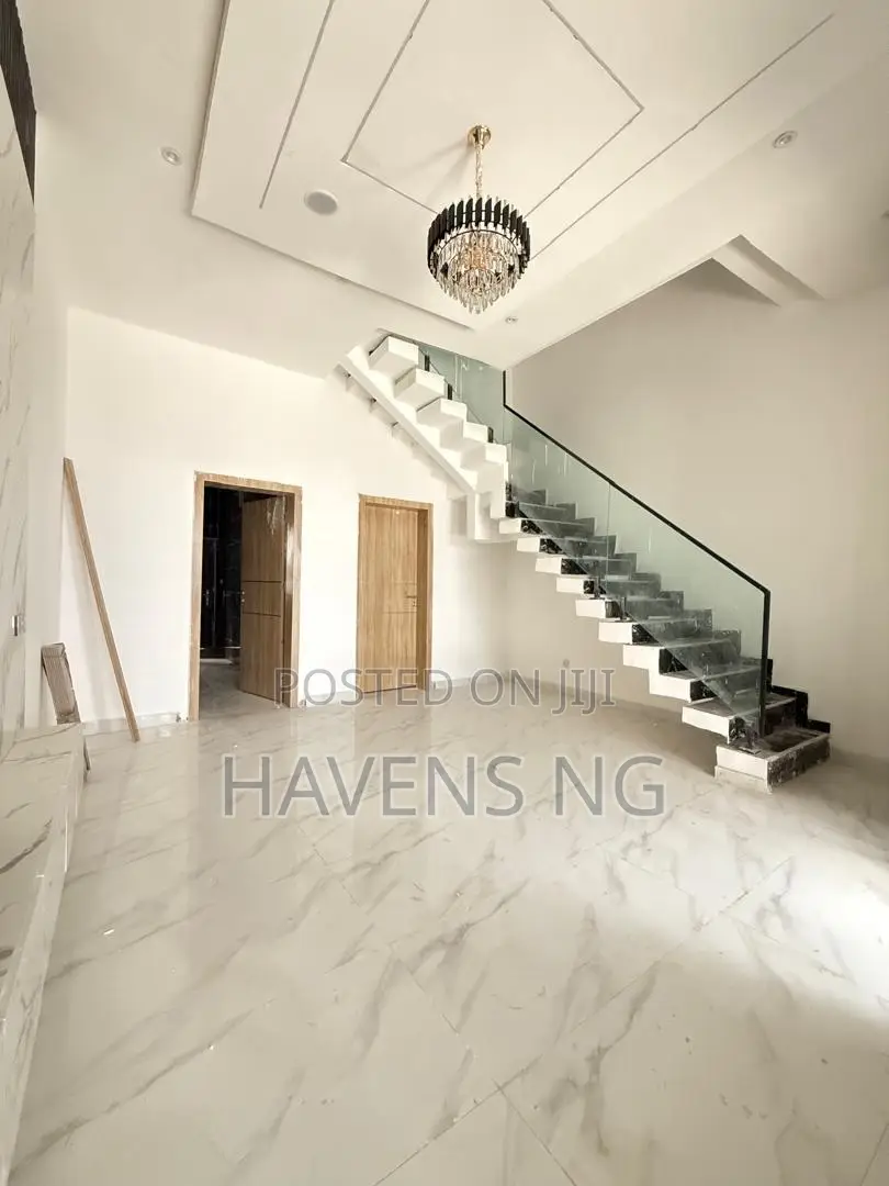 3bdrm Duplex in Lekki Phase 2 for sale in Lekki Phase 2