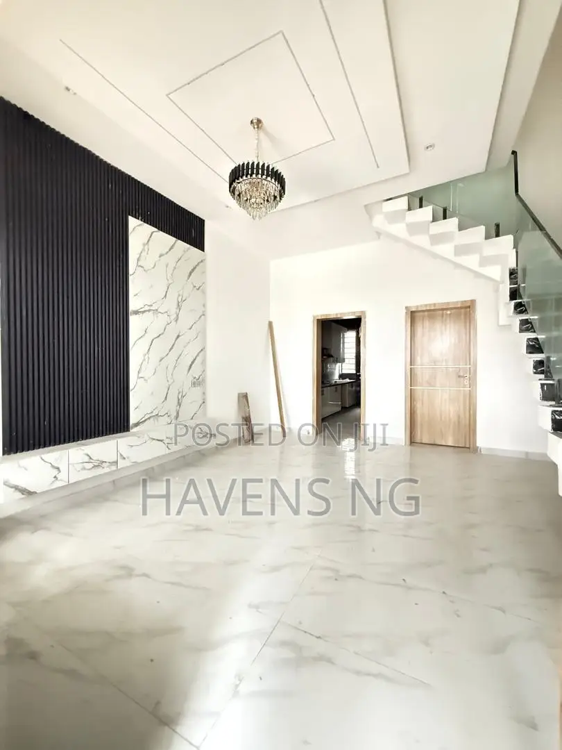 3bdrm Duplex in Lekki Phase 2 for sale in Lekki Phase 2