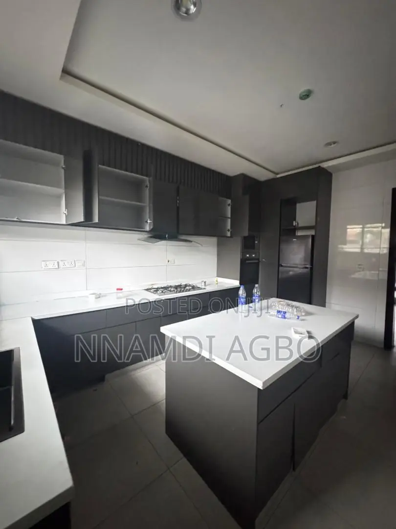 3bdrm Apartment in Lekki Phase 1 for rent in Lekki Phase 1