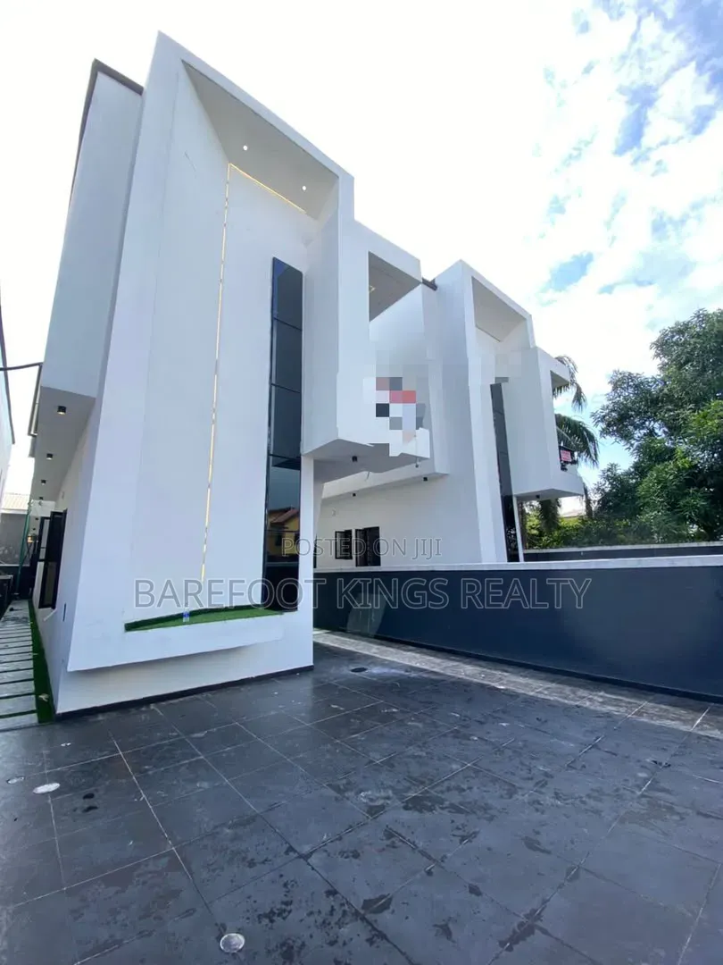 5bdrm Duplex in Ado / Ajah for sale in Ado / Ajah