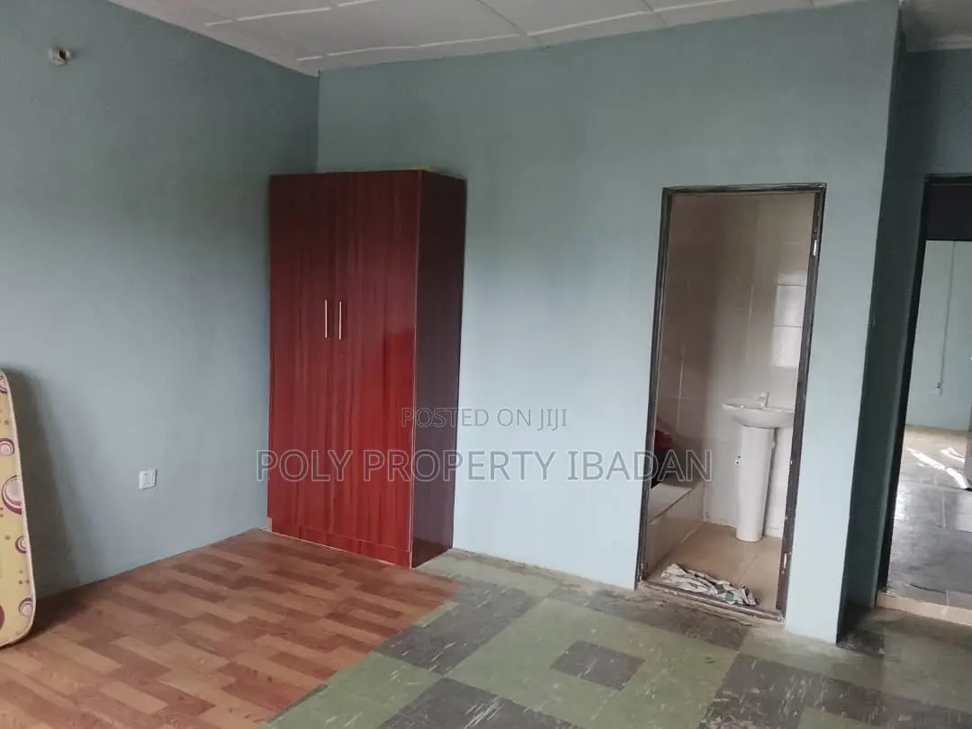 2bdrm Apartment in Akinoje Layout, Bodija for rent in Bodija