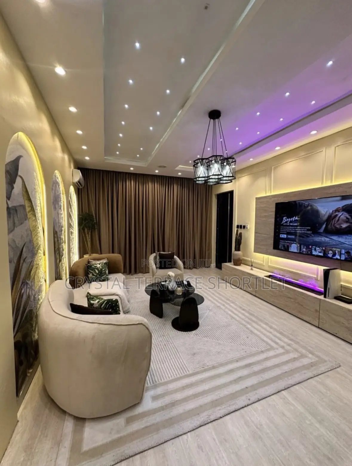 Cozy Two Bedroom Apartment Shortlet With Ps5 in Lekki Phase 1