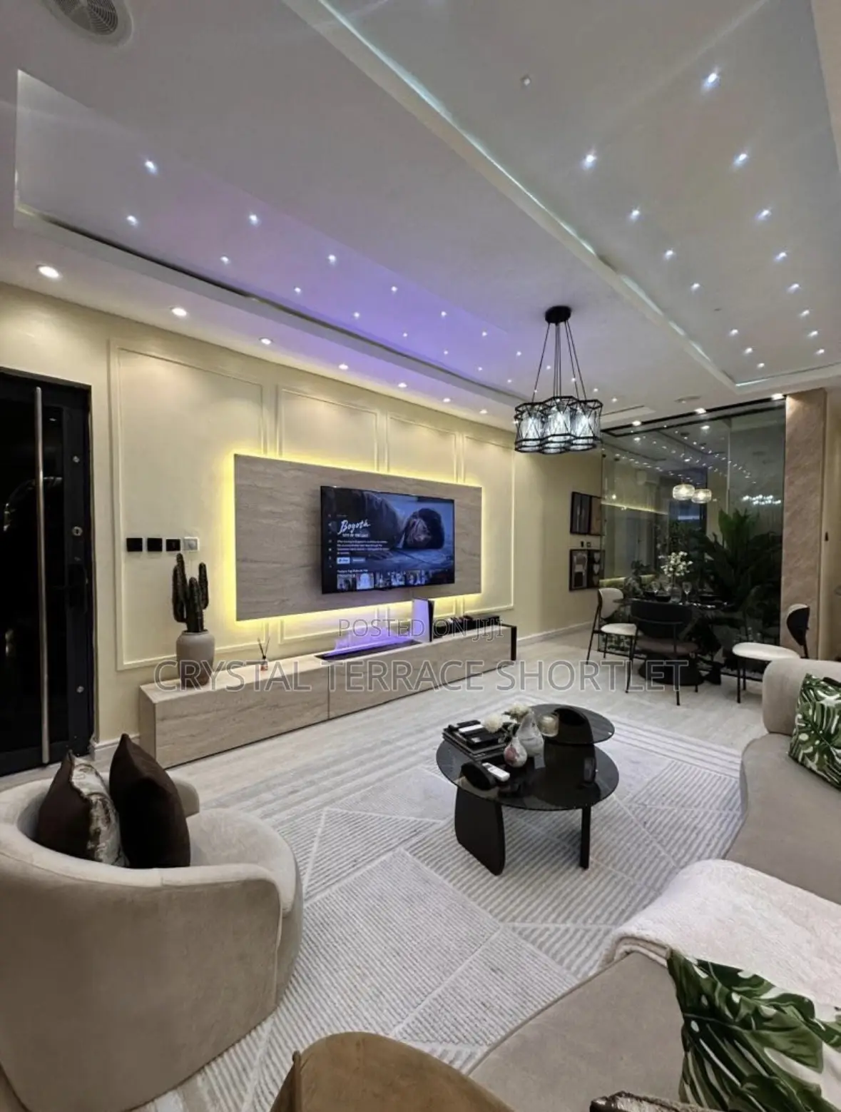 Cozy Two Bedroom Apartment Shortlet With Ps5 in Lekki Phase 1