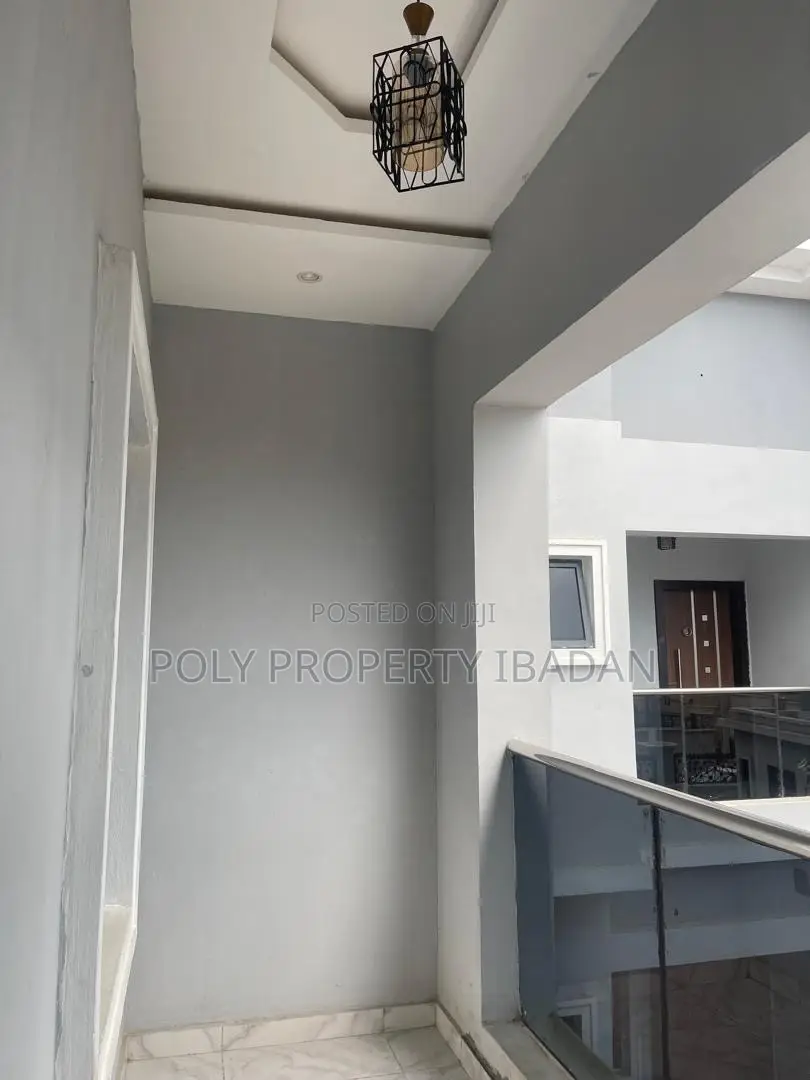 2bdrm Apartment in Olusoji, Oluyole Estate for rent in Oluyole Estate