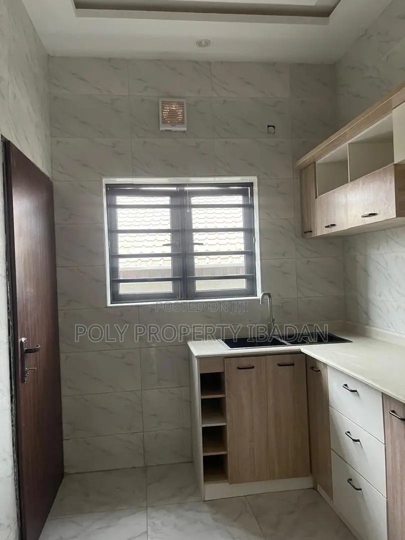 2bdrm Apartment in Olusoji, Oluyole Estate for rent in Oluyole Estate