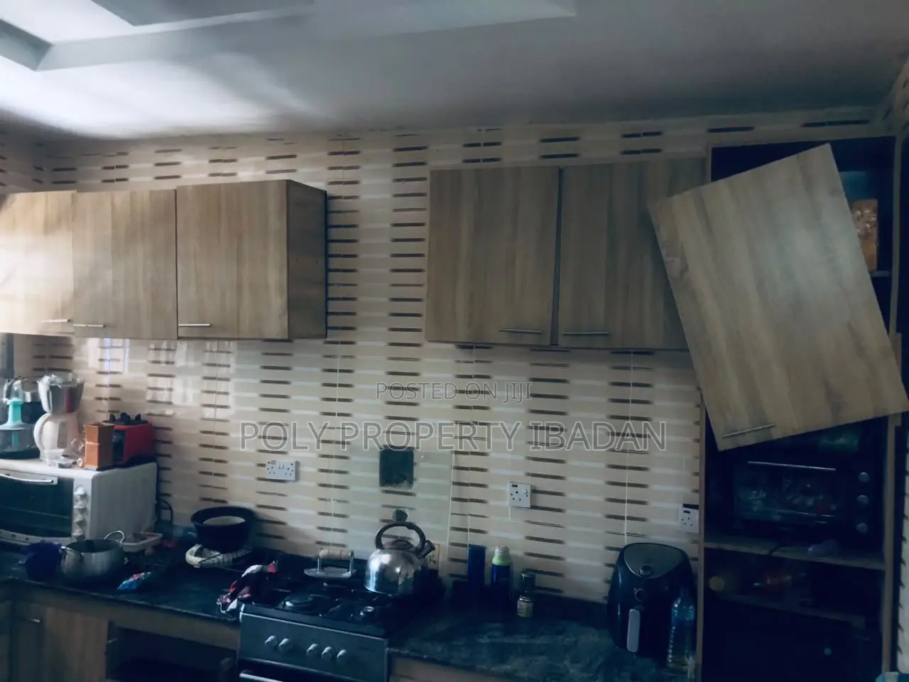 Furnished 3bdrm Apartment in Tipper Garage, Akala Express for rent in Akala Express