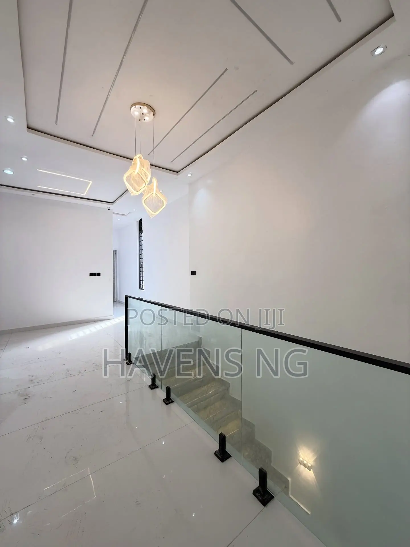 5bdrm Duplex in Ikota for sale in Ikota