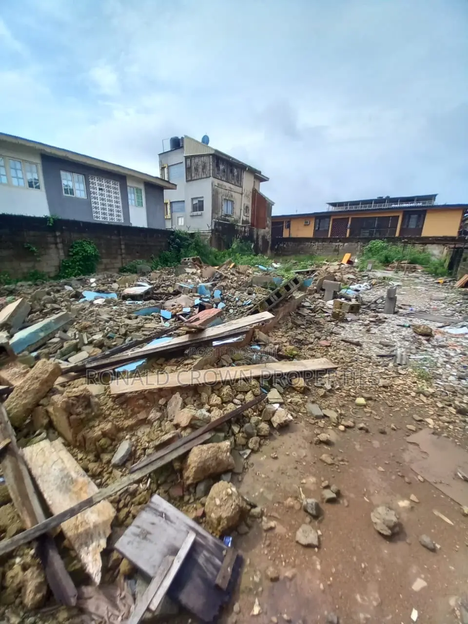 Complete Dry 484sqm of Land at Ogba Ikeja in Ogba