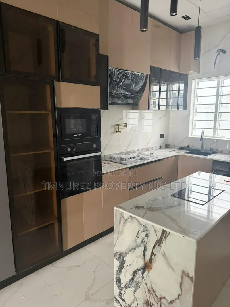 4bdrm Duplex in Abraham Adesanya Estate for sale in Abraham Adesanya Estate