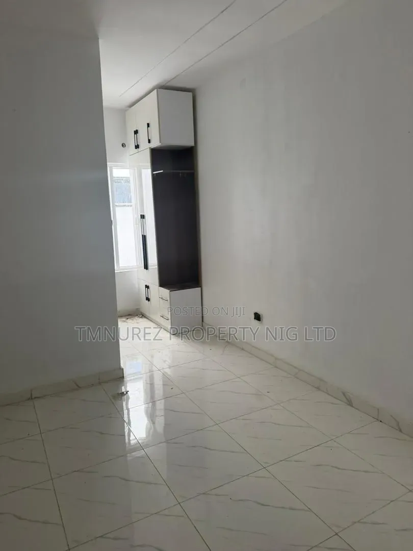4bdrm Duplex in Abraham Adesanya Estate for sale in Abraham Adesanya Estate