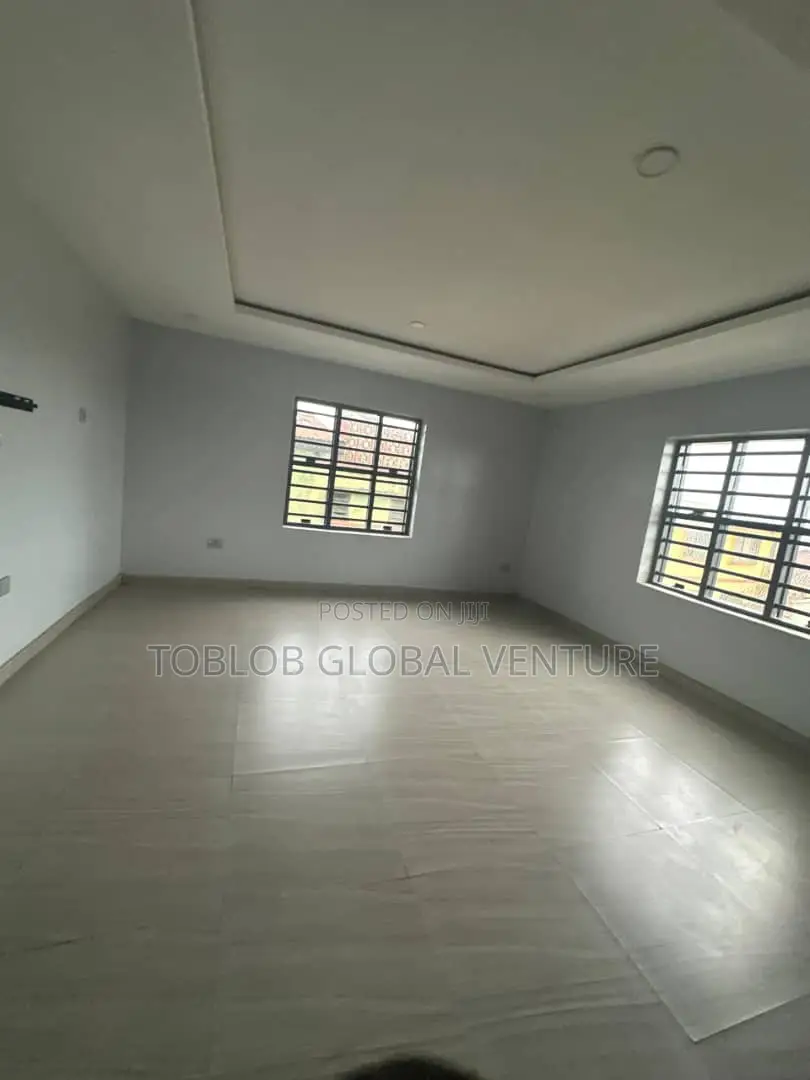 A Modern Well Finished 3 Bedrooms Office Space for a Corporate Office in Ibadan North West