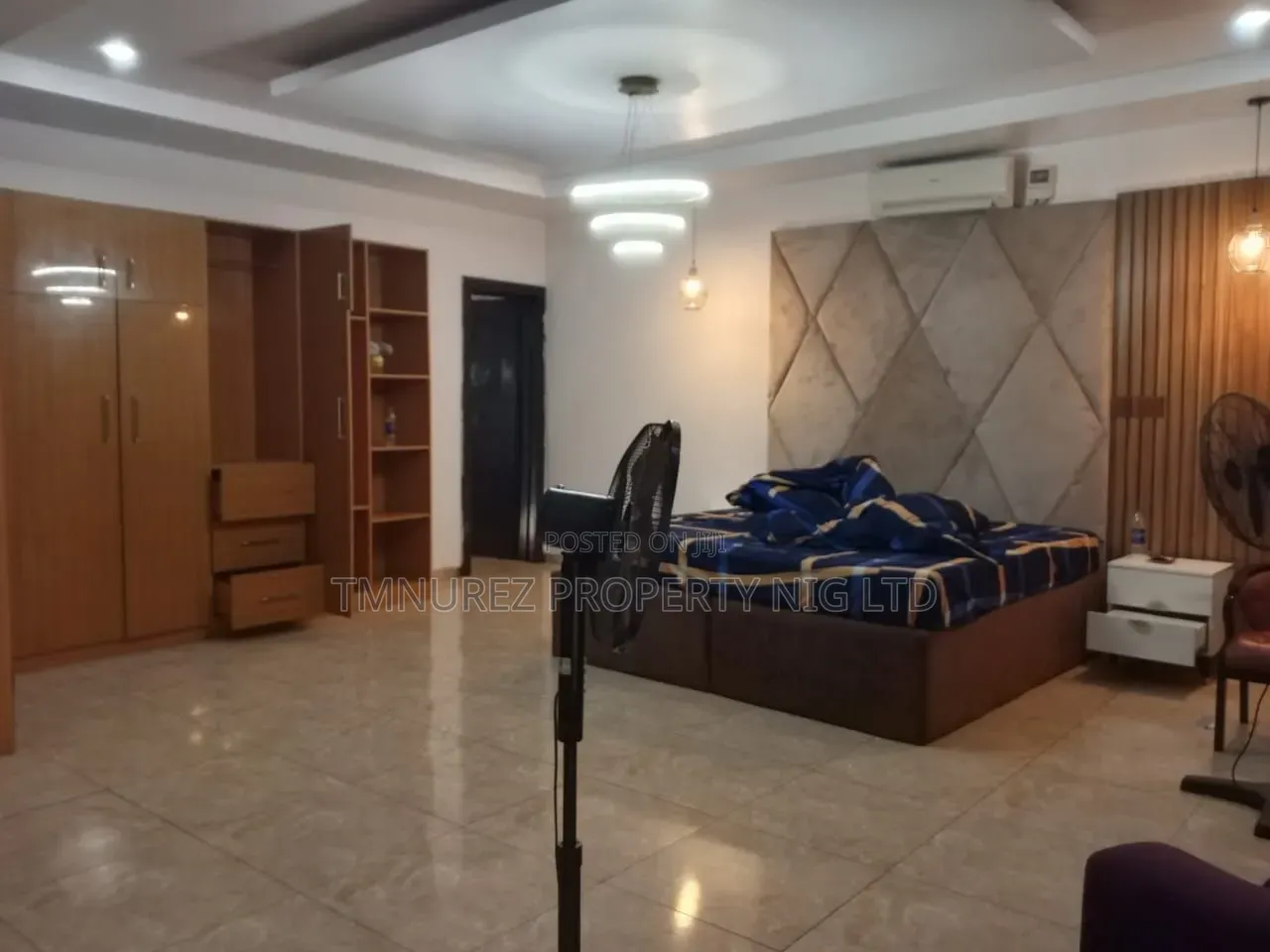 5bdrm Duplex in Idado for sale in Idado