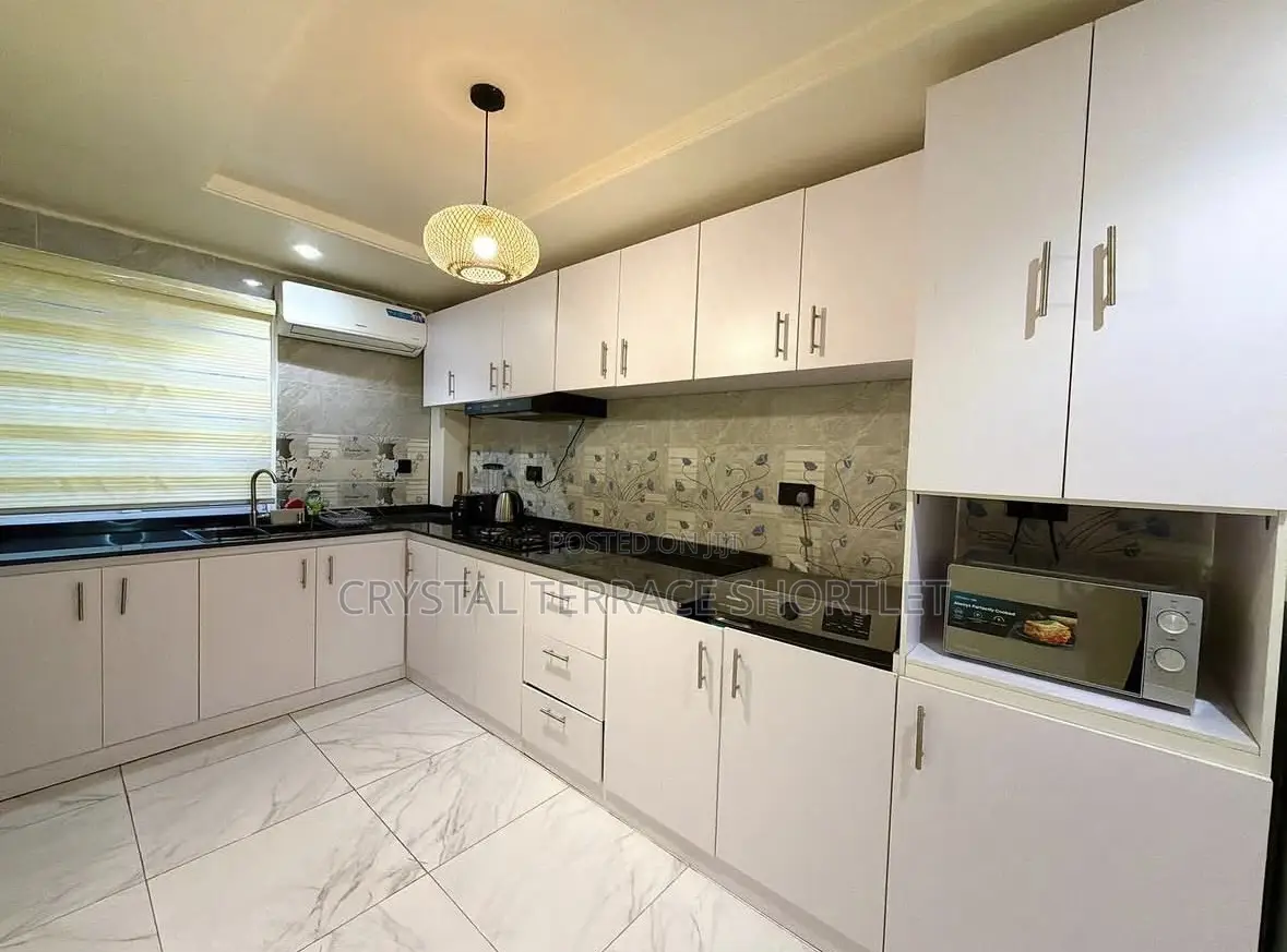 Lux One Bedroom Penthouse in Lekki Phase 1