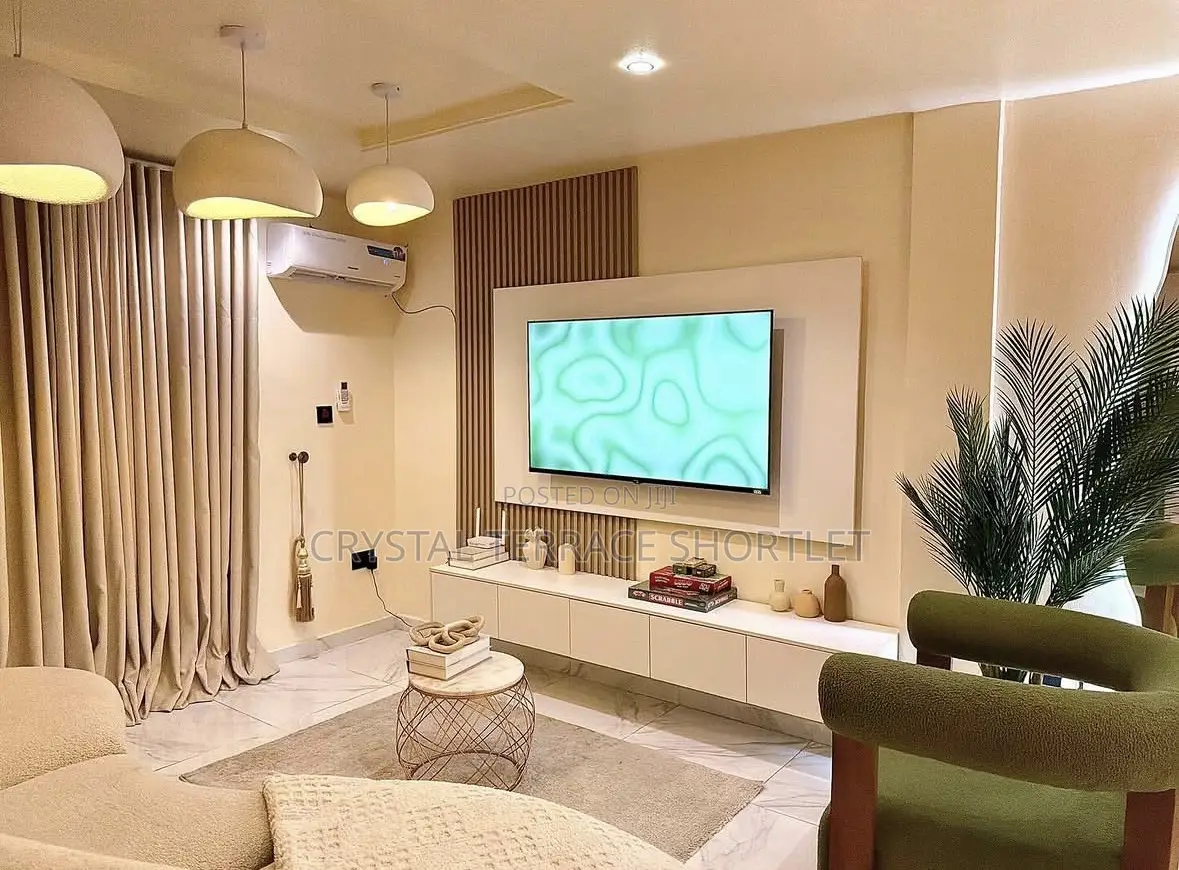 Lux One Bedroom Penthouse in Lekki Phase 1