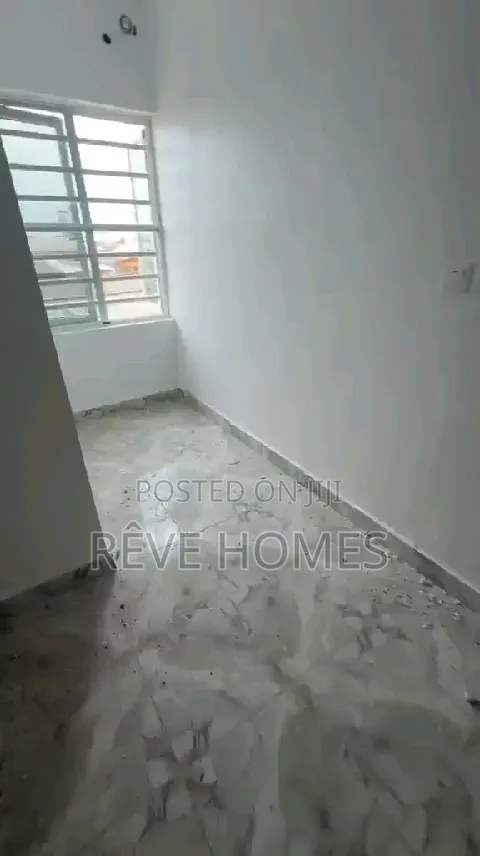 2bdrm Block of Flats in CHallenge / Mushin for rent in CHallenge / Mushin