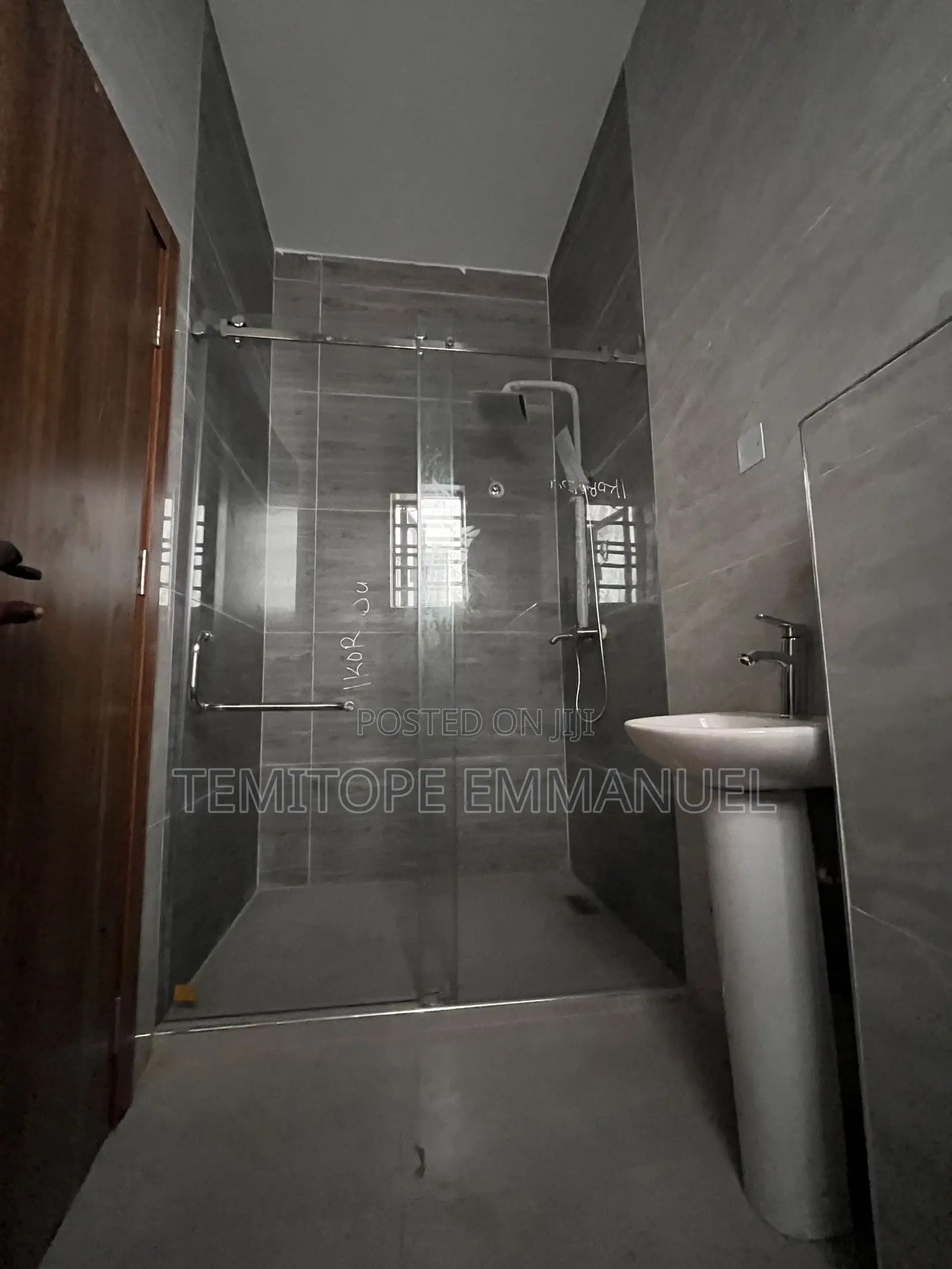 Furnished 4bdrm Duplex in GRA Phase 1 for sale in GRA Phase 1