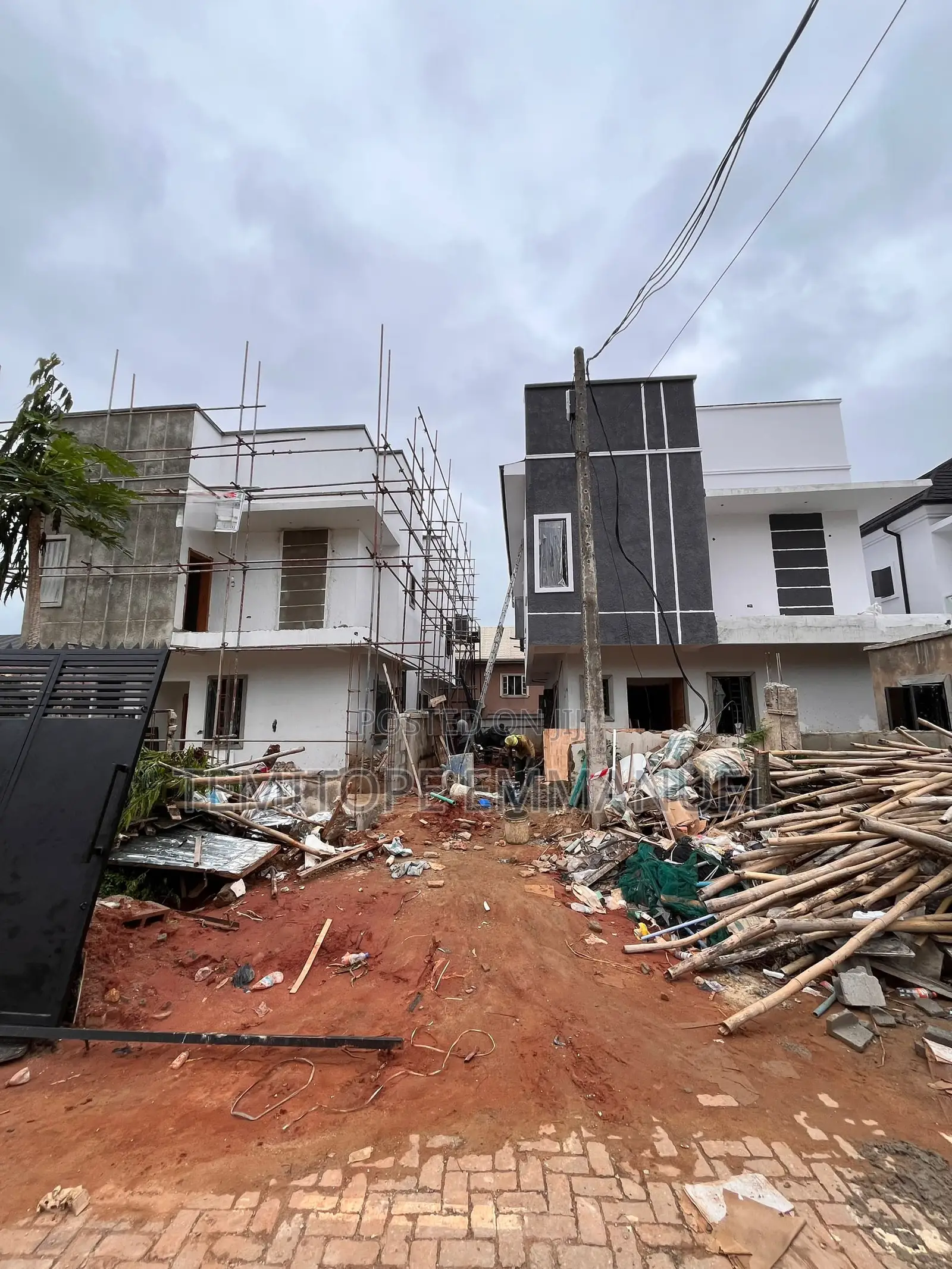 Furnished 4bdrm Duplex in GRA Phase 1 for sale in GRA Phase 1