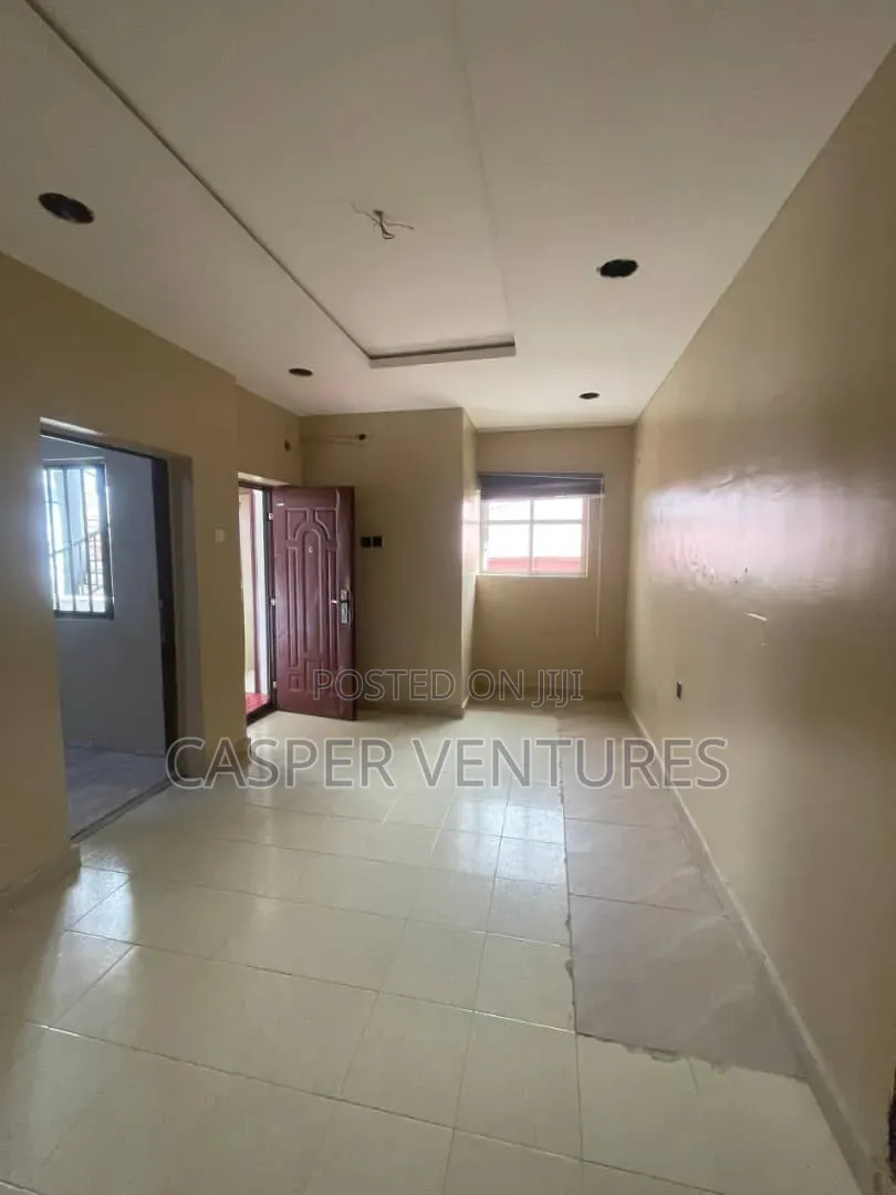 Mini Flat in Canal West, Osapa london for rent in Osapa london