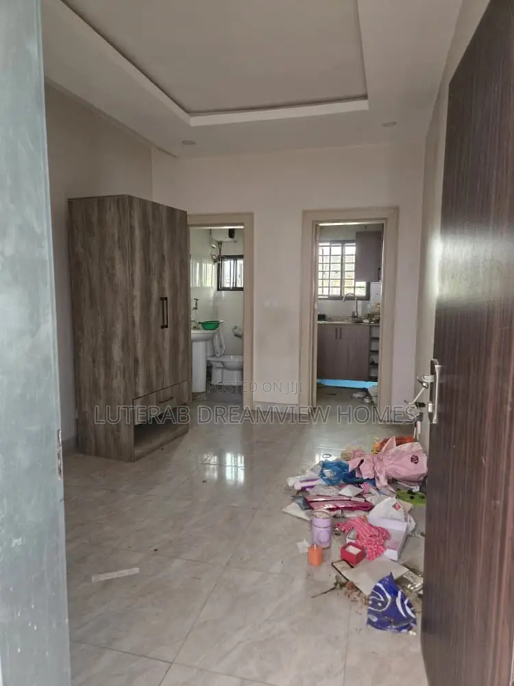 1bdrm Block of Flats in Wuse 2 for rent in Wuse 2