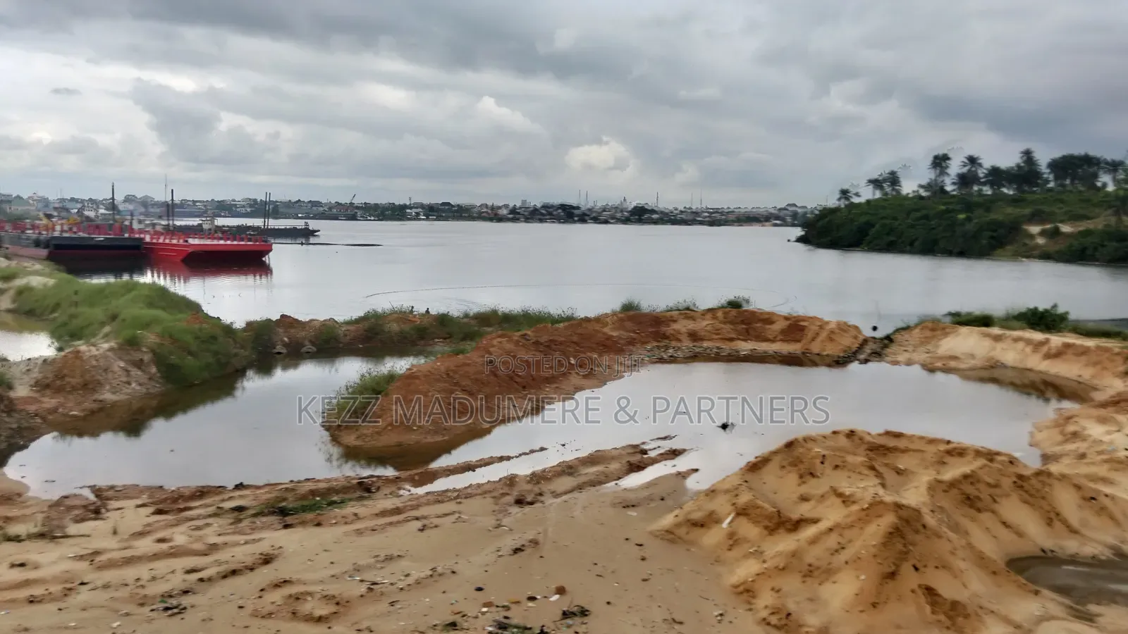 For Sale : 10 Plots Waterfront, Onne , Rivers State in Eleme